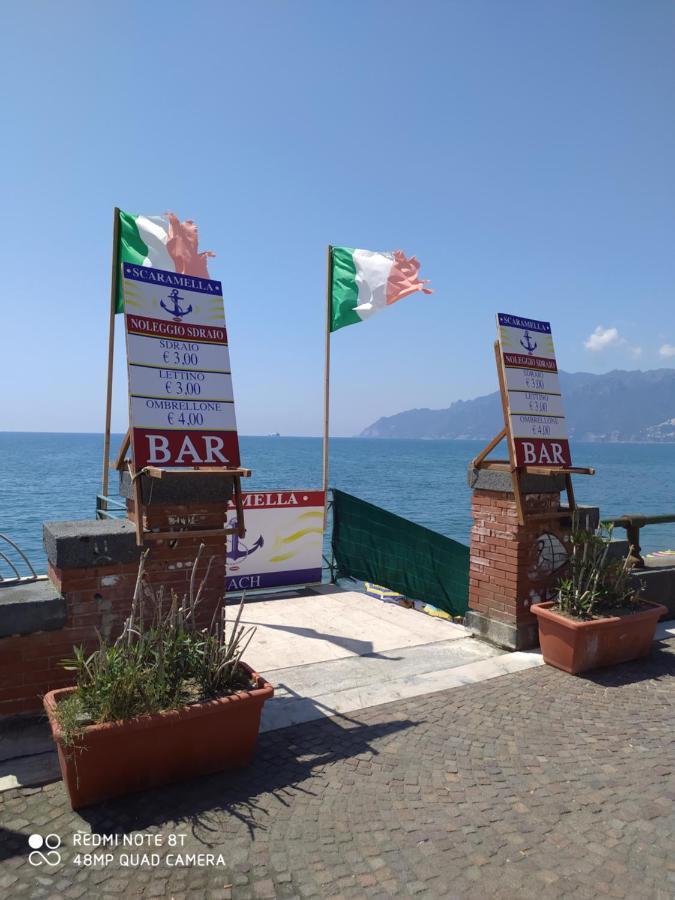 B & B Civico 6 Rooms Salerno Exterior foto